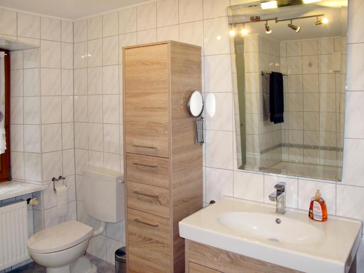 Apartment Freisinger-1 By Interhome Zachenberg Ngoại thất bức ảnh